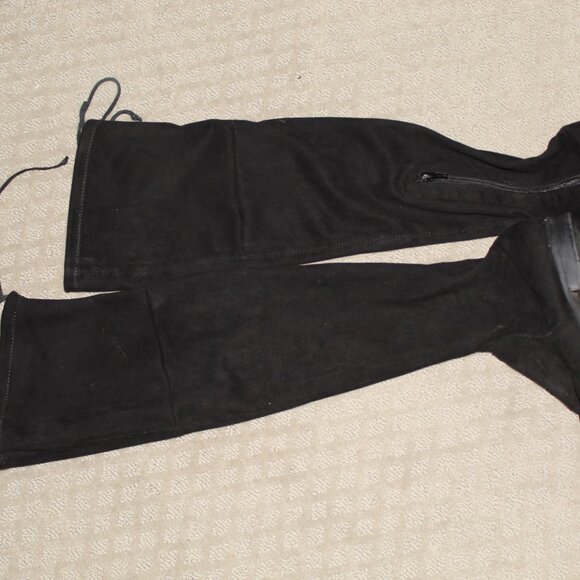 Gianni Bini Size 7.5M Black Knee High Faux Suede Fabric Boots - Picture 2 of 4